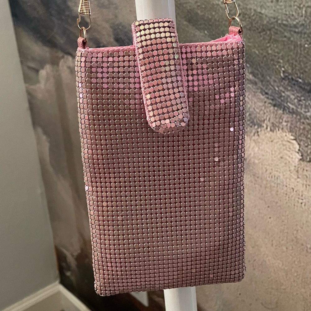 Chain Crossbody